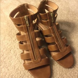 Report wedge sandals